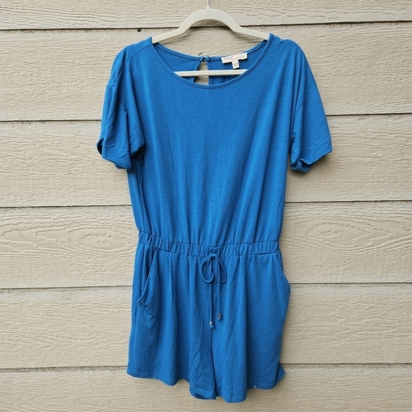 bebop blue short sleeve jersey knit keyhole romper medium - Picture 1 of 9